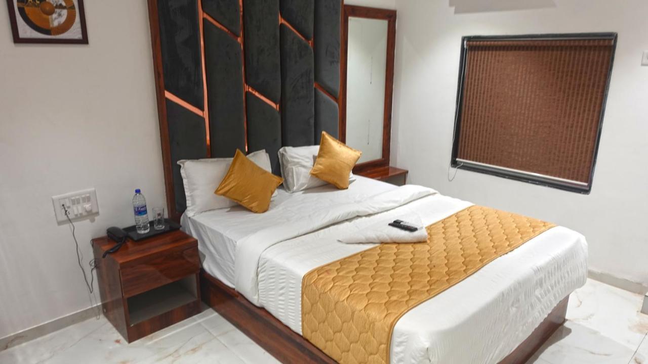 Hotel Palms Residency, Chembur Mumbai Dış mekan fotoğraf