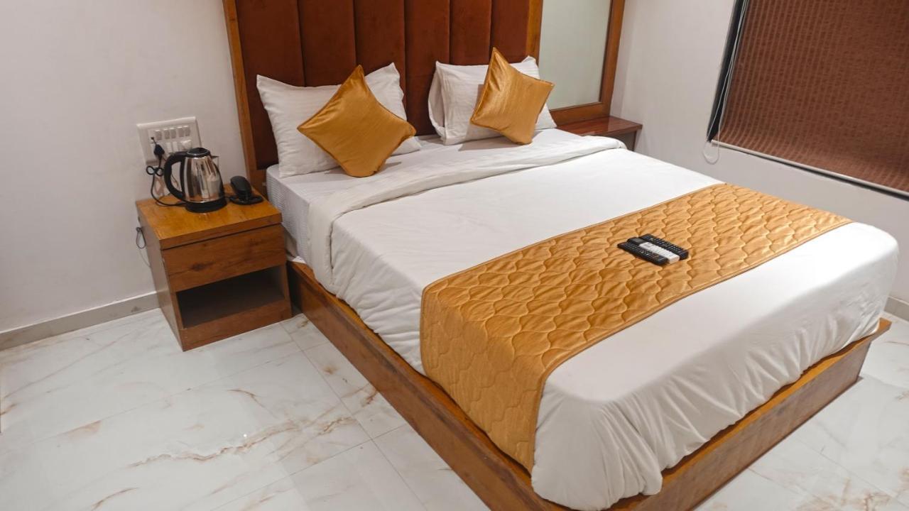 Hotel Palms Residency, Chembur Mumbai Dış mekan fotoğraf