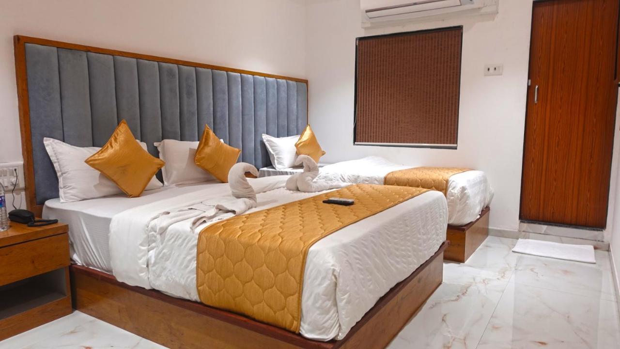 Hotel Palms Residency, Chembur Mumbai Dış mekan fotoğraf