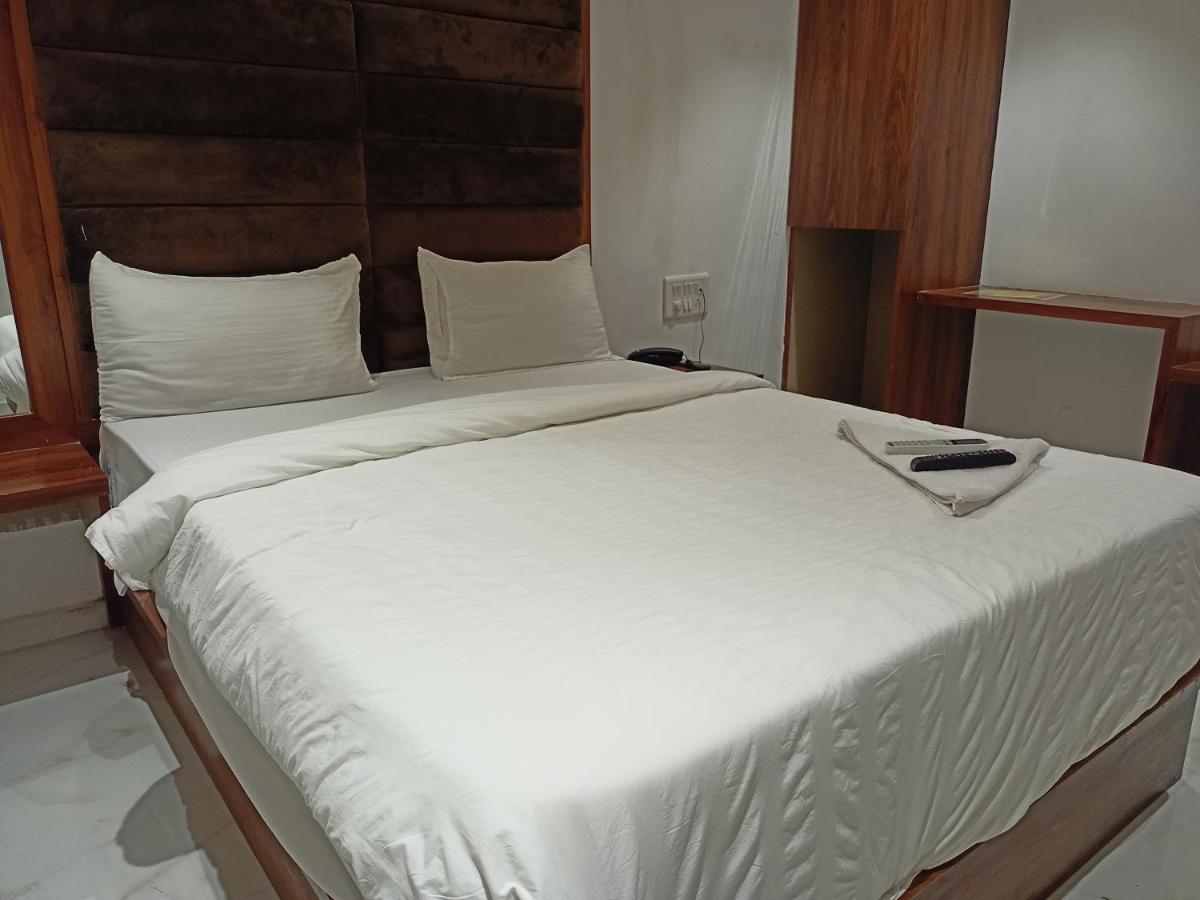 Hotel Palms Residency, Chembur Mumbai Dış mekan fotoğraf